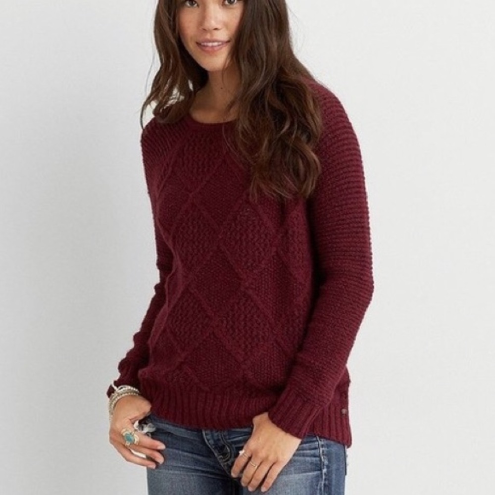American Eagle Outfitters Sweater